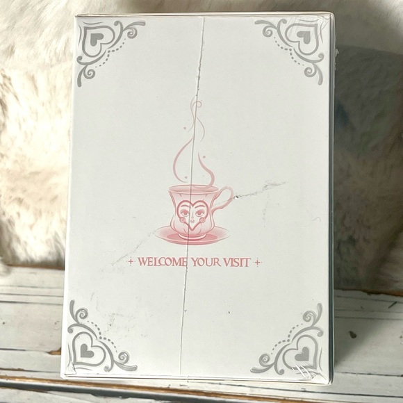 FAST SHIP Authentic Pop Mart x Skullpanda WHITE MAID PVC Figurine - Picture 8 of 9